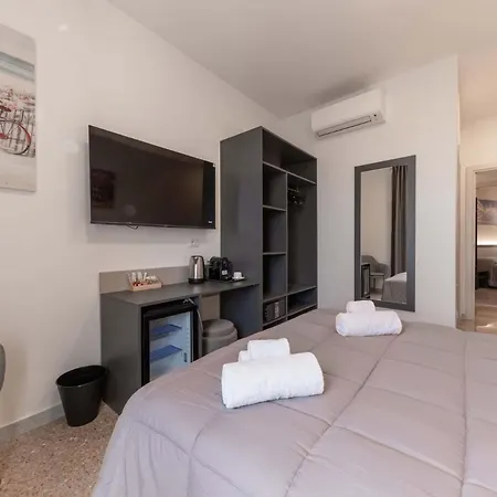 Guest house Auntieshouseroma