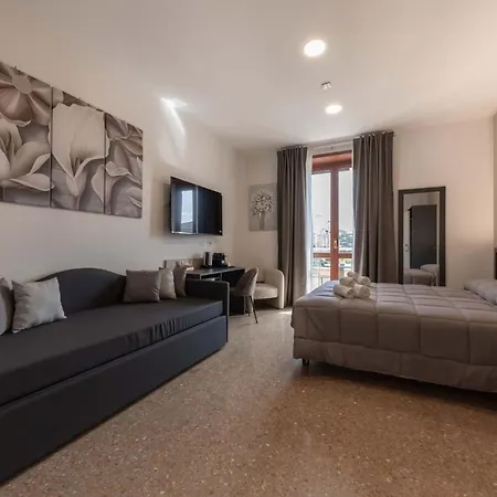 Auntieshouseroma Guest house