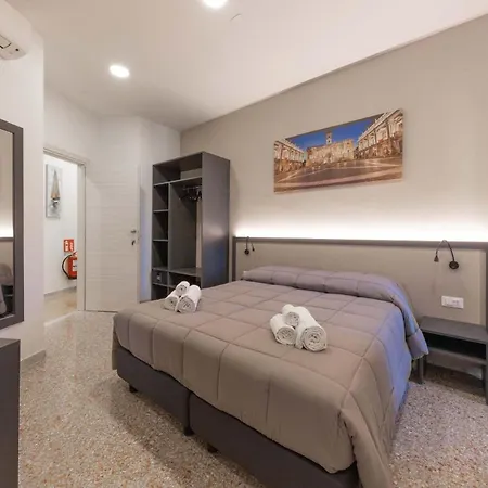 בית הארחה Auntieshouseroma 4*