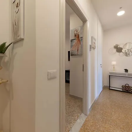 Auntieshouseroma 4* רומא